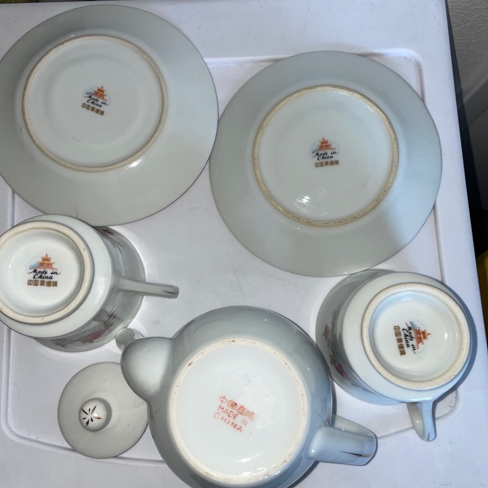 Teapot Set - Picture 10 of 14